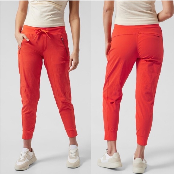 Athleta Pants - Athleta TREKKIE NORTH HIGH RISE JOGGER Gorpcore Size 0
